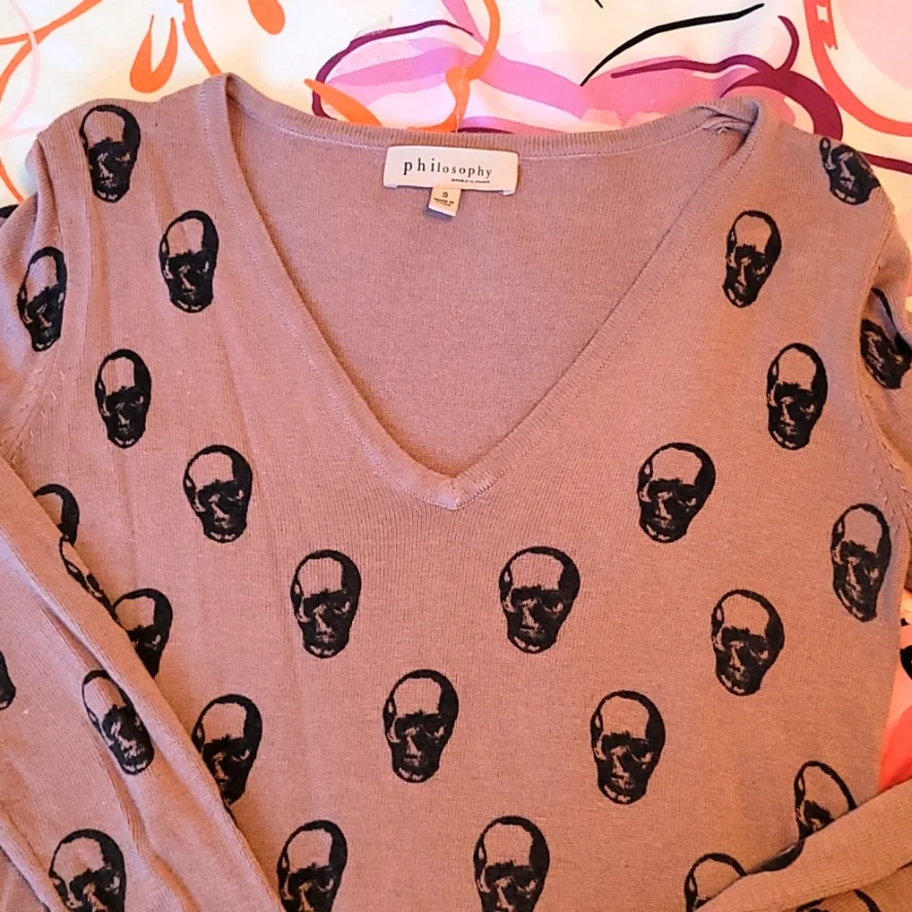 💀Philosophy Pink Skull Sweater Size Small - Picture 2 of 5